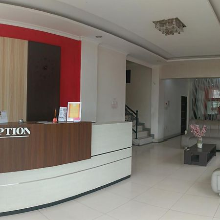 Khariz Hotel บูกิตติงกี ภายนอก รูปภาพ