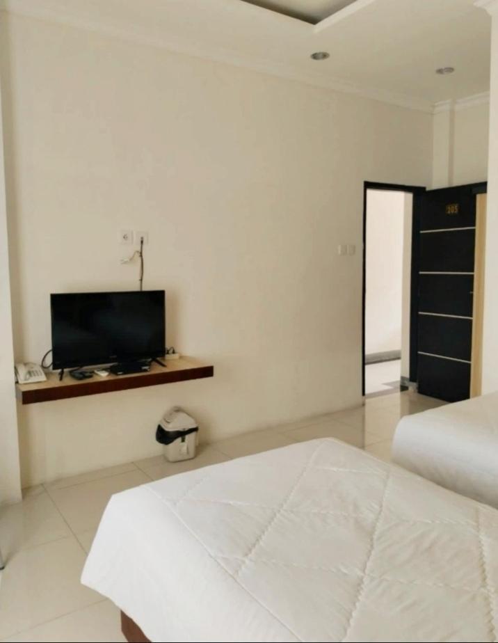 Khariz Hotel บูกิตติงกี ภายนอก รูปภาพ